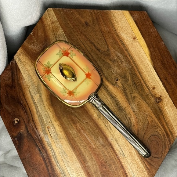 Accessories - Vintage hair brush